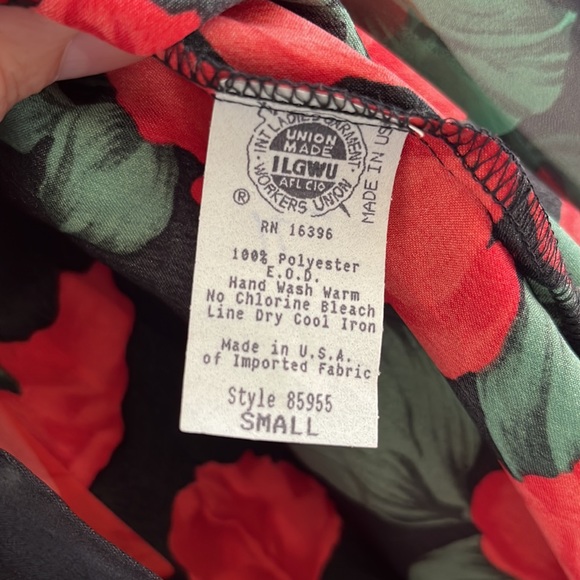 NWOT vintage Valentino Intimates two pajamas, nightshirt and pant Size SM - Picture 3 of 10